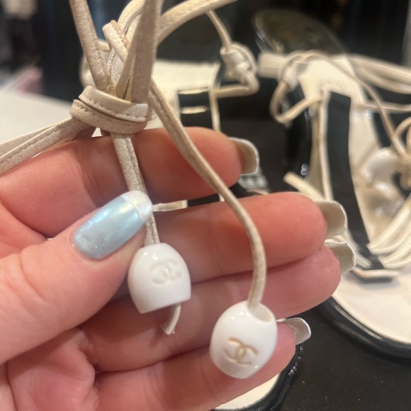 Chanel wraparound sandals size 6,5 come withh box - Picture 5 of 12